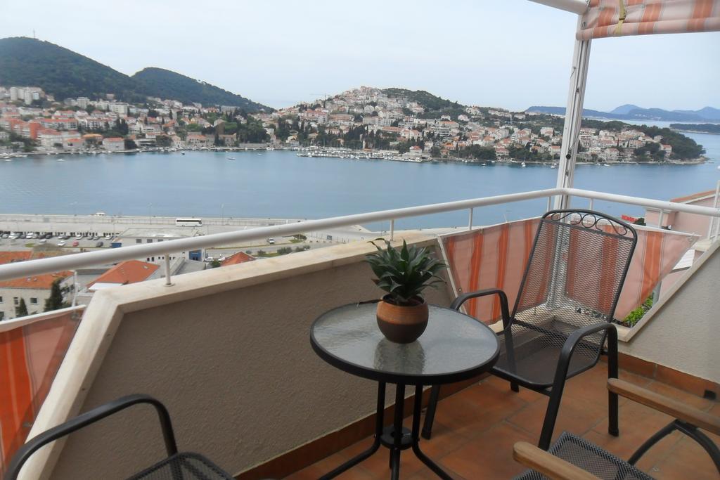 Anela With Large Common Tarrace And Beautiful Sea View 3*